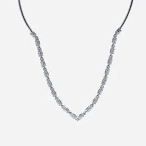 COLAR CHOKER NAVETES E BRILHANTES